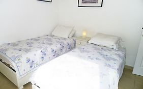 Villa Henrietta Ap4070